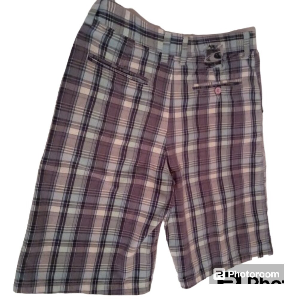 O'Neill plaid shorts sz 31 waist 33"  (#5)
